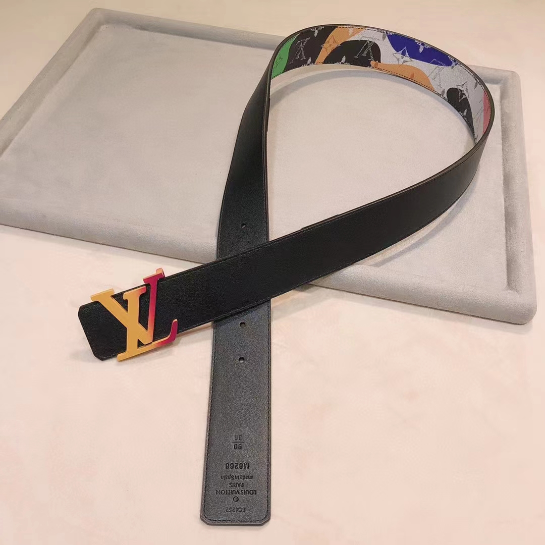 Louis Vuitton Unisex LV Initials 40 MM Reversible Belt Multicoloured Leather Metal Buckle