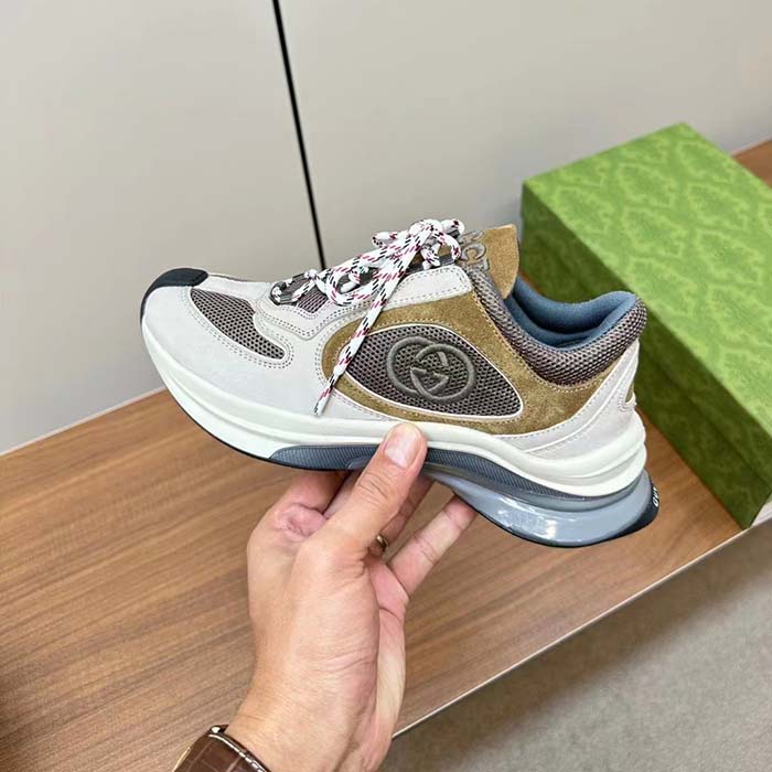 Gucci Unisex Run Sneaker Light Grey Suede Interlocking G Bi-Color Rubbe Low Heel