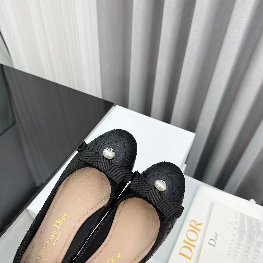 Dior Women CD Dior Ballet Flat Black Quilted Cannage Calfskin
