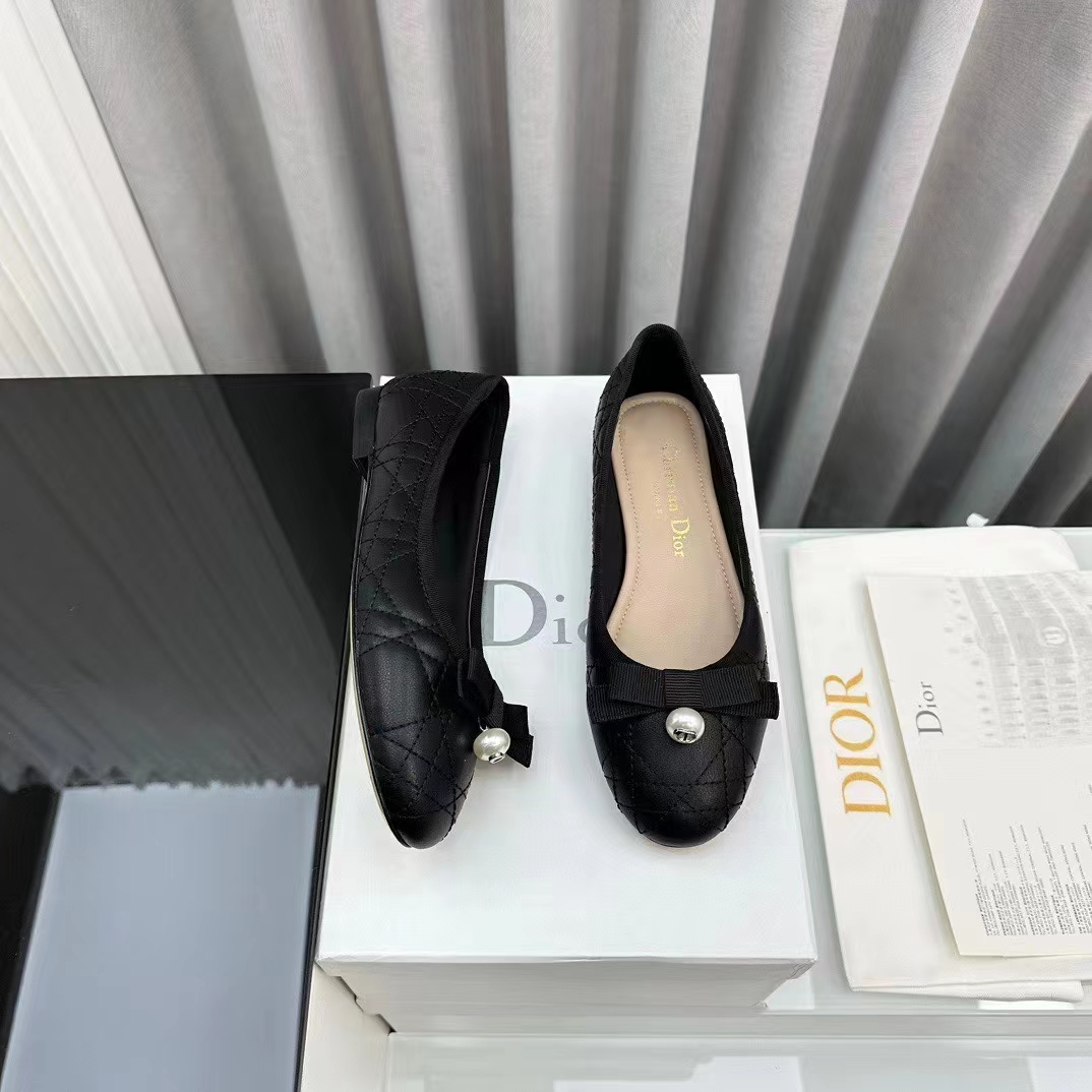 Dior Women CD Dior Ballet Flat Black Quilted Cannage Calfskin