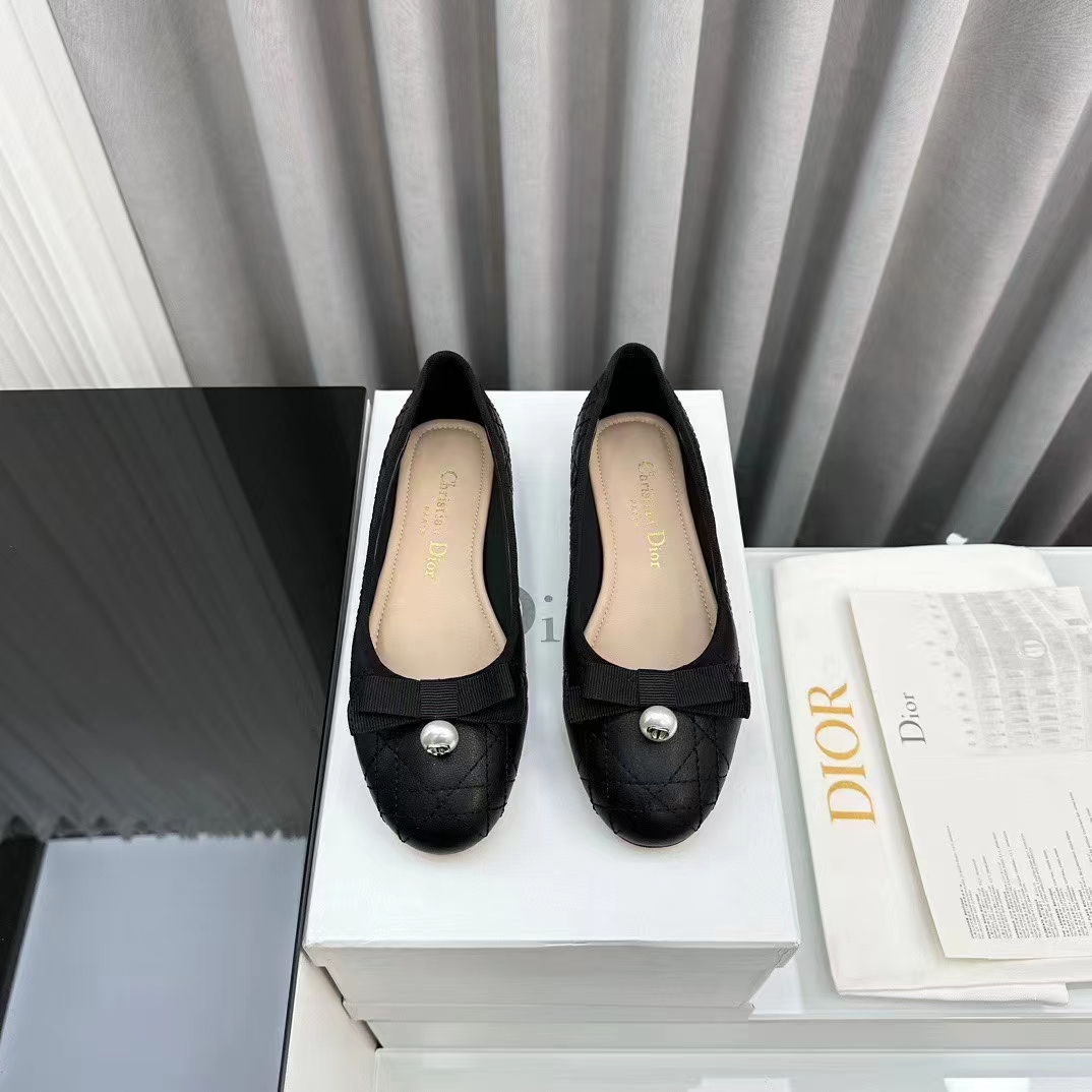 Dior Women CD Dior Ballet Flat Black Quilted Cannage Calfskin