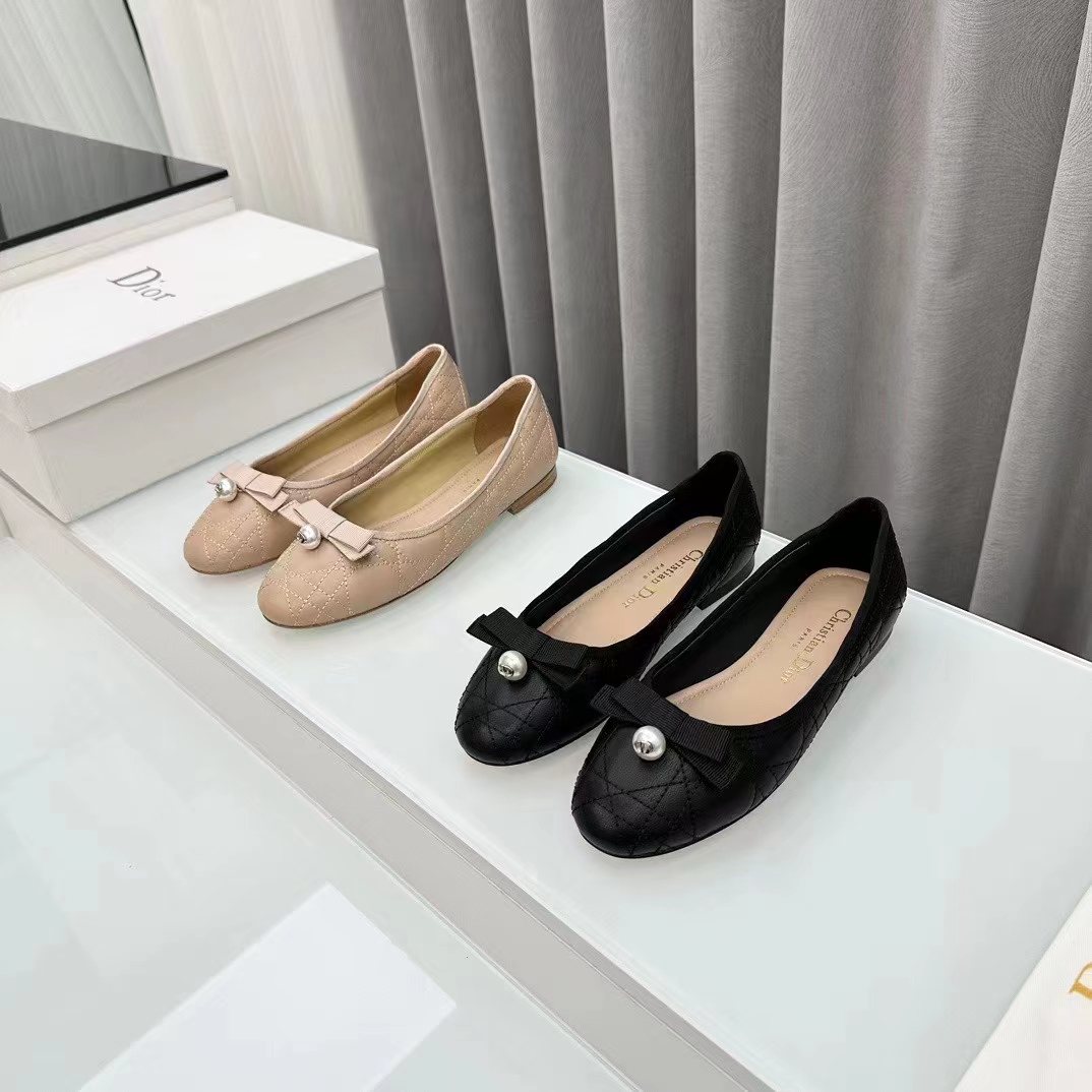 Dior Women CD Dior Ballet Flat Black Quilted Cannage Calfskin