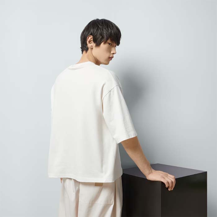 Gucci Men GG Cotton Jersey Interlocking Graffiti T-Shirt Off White Crewneck Dropped Shoulder Short Sleeves