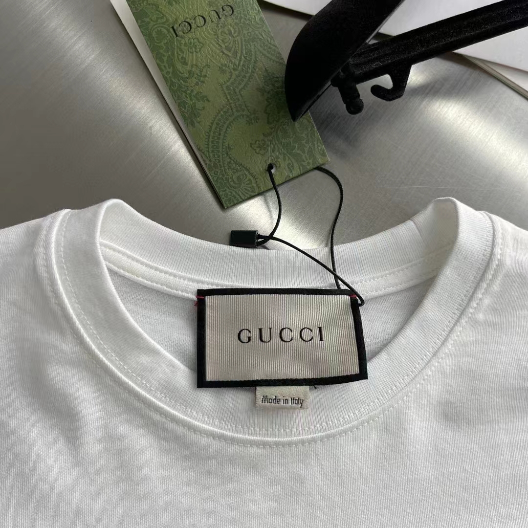 Gucci Women GG Cotton Jersey Interlocking Graffiti T-Shirt Off White Crewneck Dropped Shoulder Short Sleeves
