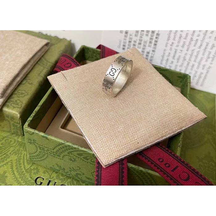 Gucci Unisex GG Bee Engraved Ring 925 Sterling Silver Aged Silver-Toned Hardware