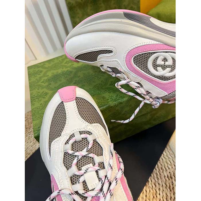 Gucci Unisex Run Sneaker Ivory Pink Suede Interlocking G Bi-Color Rubbe Low Heel
