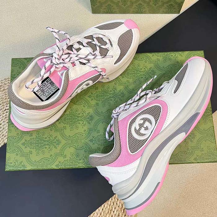 Gucci Unisex Run Sneaker Ivory Pink Suede Interlocking G Bi-Color Rubbe Low Heel