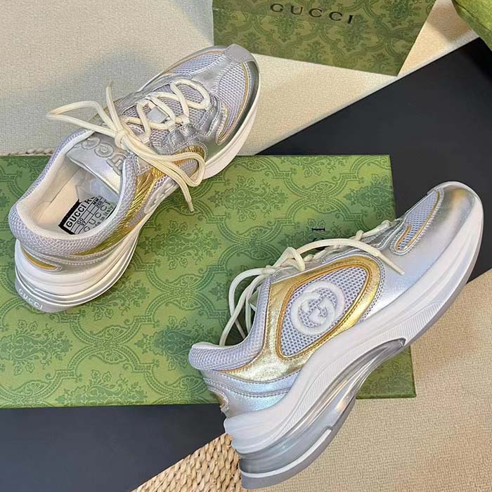 Gucci Unisex Run Sneaker Silver Metallic Leather Interlocking G Bi-Color Rubbe Low Heel