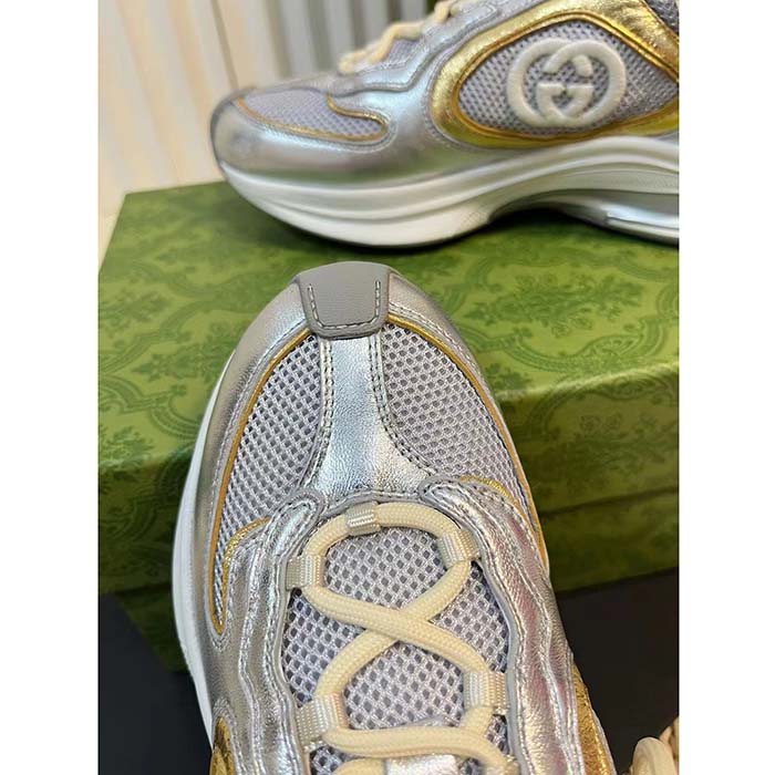 Gucci Unisex Run Sneaker Silver Metallic Leather Interlocking G Bi-Color Rubbe Low Heel