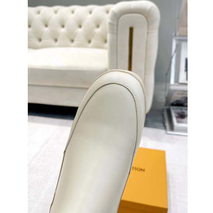 Louis Vuitton LV Women Laureate Platform Desert Boot Beige Calf Leather Treaded Rubber Outsole