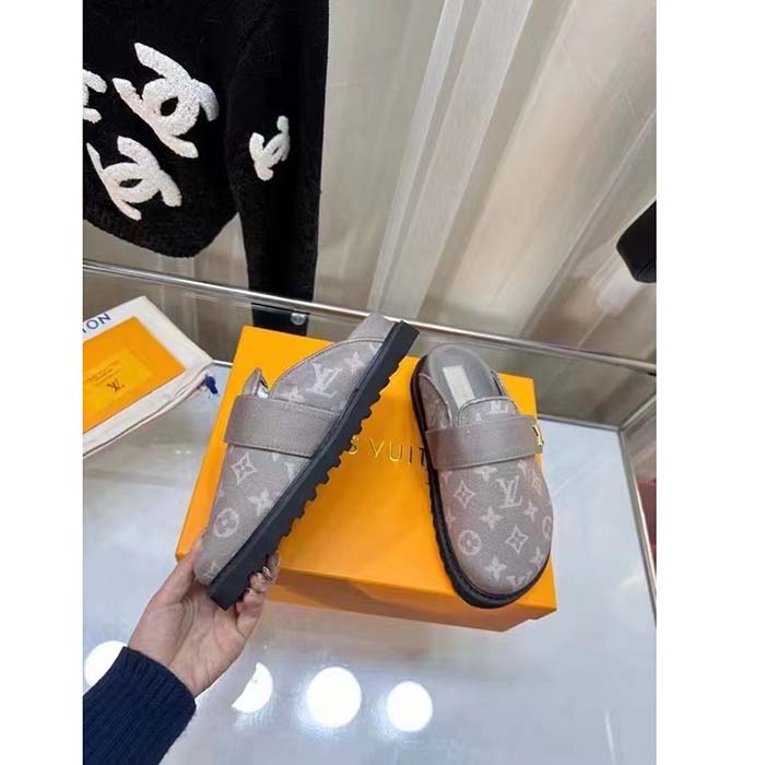 Louis Vuitton Unisex LV Cosy Flat Comfort Clog Light Gray Monogram Wool Anatomic Footbed