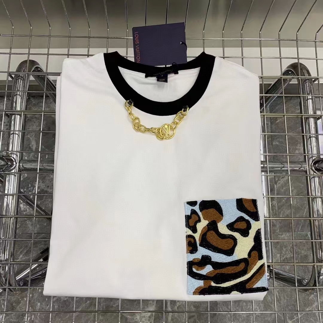 Louis Vuitton Men Animal Sequin T-Shirt Cotton White LV Golden Chain