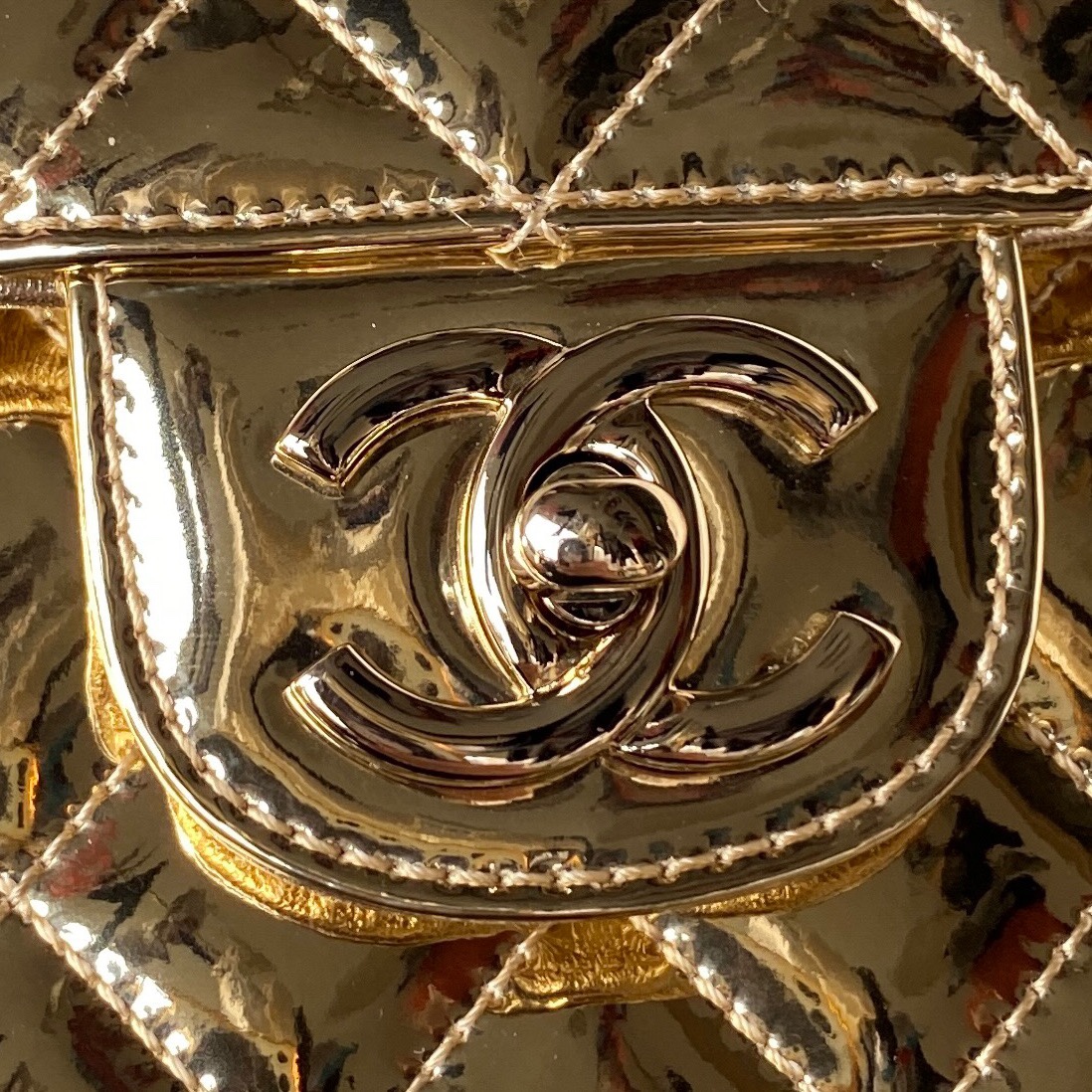 Chanel Women CC Flap Bag Star Coin Purse Mirror Calfskin Metallic Calfskin Gold-Tone Metal Gold