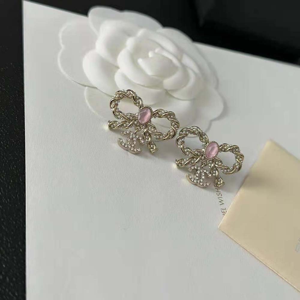 Chanel Women Stud Earrings in Metal Glass Pearls and Strass