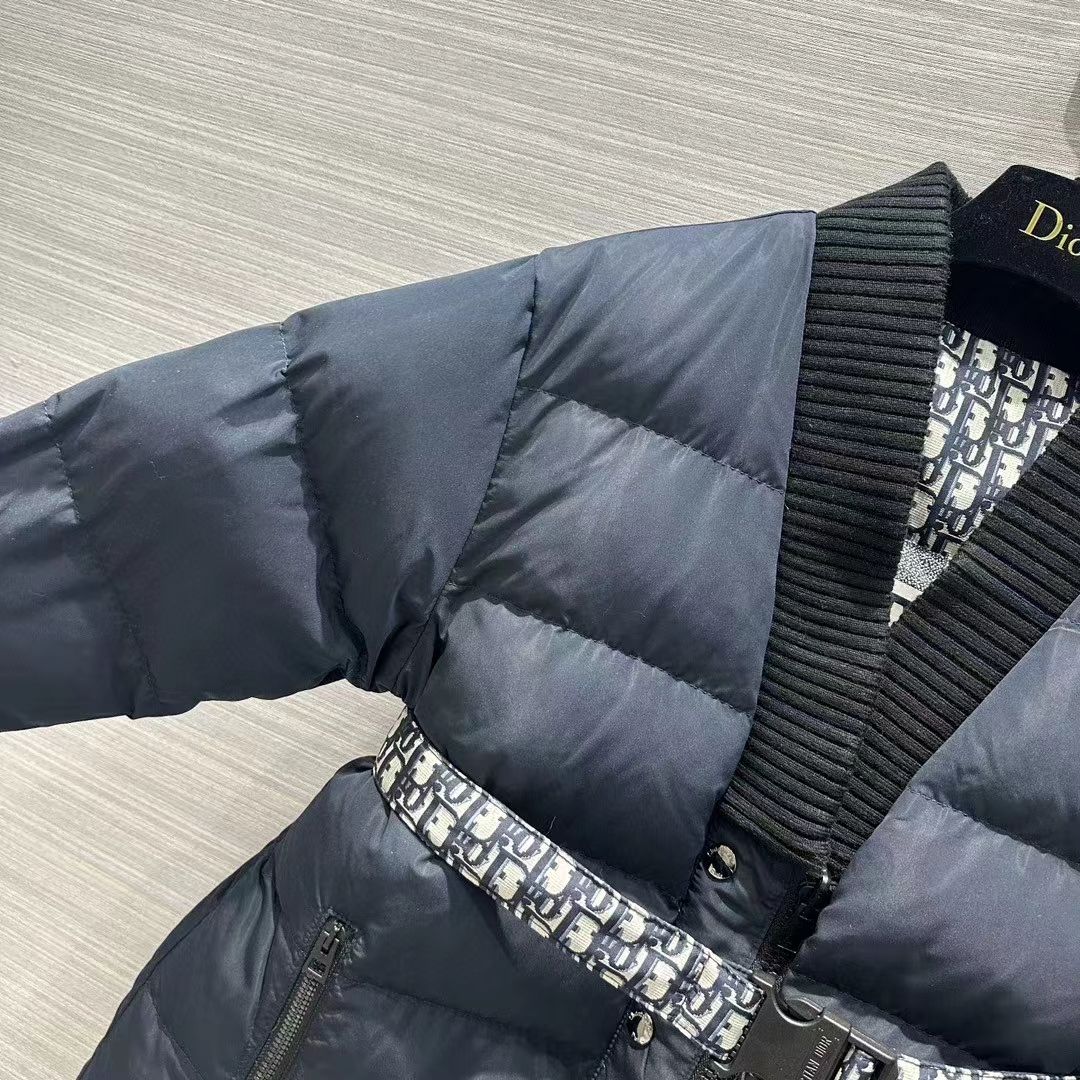 Dior Men CD DiorAlps Reversible Belted Jacket Blue Quilted Technical Taffeta Jacquard Dior Oblique Motif