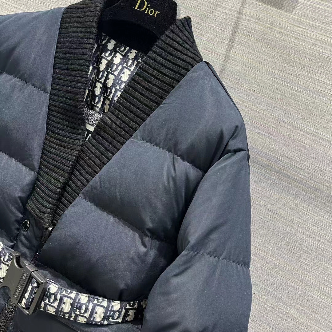Dior Men CD DiorAlps Reversible Belted Jacket Blue Quilted Technical Taffeta Jacquard Dior Oblique Motif