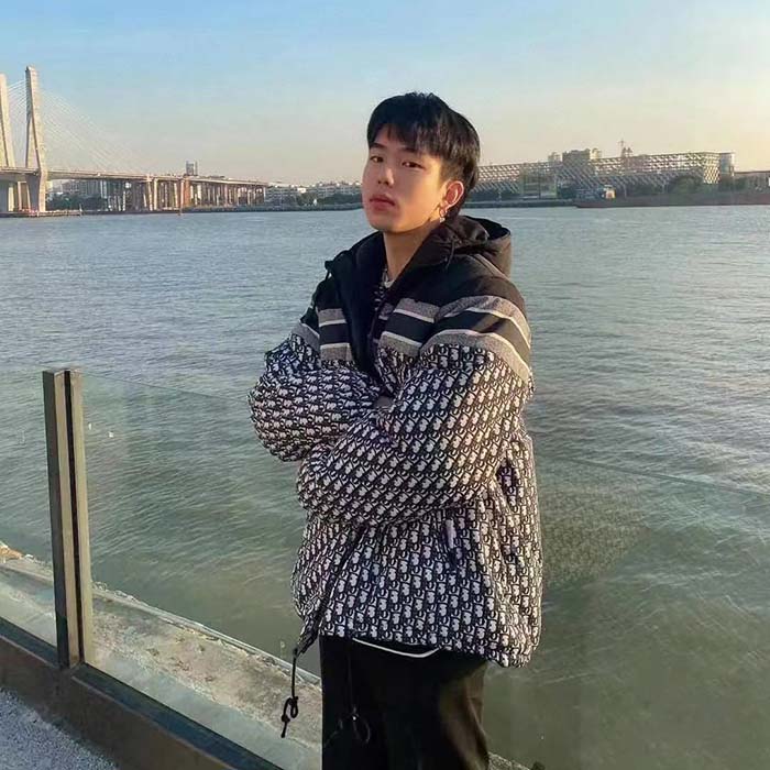 Dior Men CD Reversible Long Puffer Jacket Blue Ecru Dior Oblique Quilted Technical Taffeta