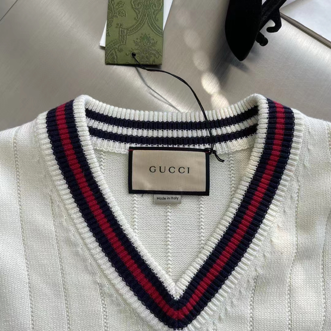 Gucci GG Women Cotton Knit V-Neck Sweater Web Ivory Interlocking G Patch Long Sleeves