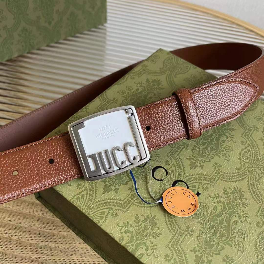 Gucci Unisex GG Belt Gucci Plaque Buckle Brown Leather Palladium-Toned Hardware