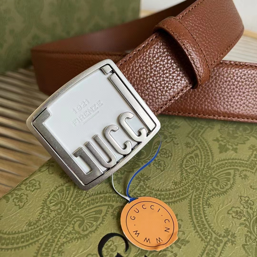 Gucci Unisex GG Belt Gucci Plaque Buckle Brown Leather Palladium-Toned Hardware