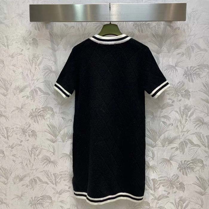 Gucci Women GG Extra Fine Wool Piquet Dress Crewneck Short Sleeves Two Front Pockets