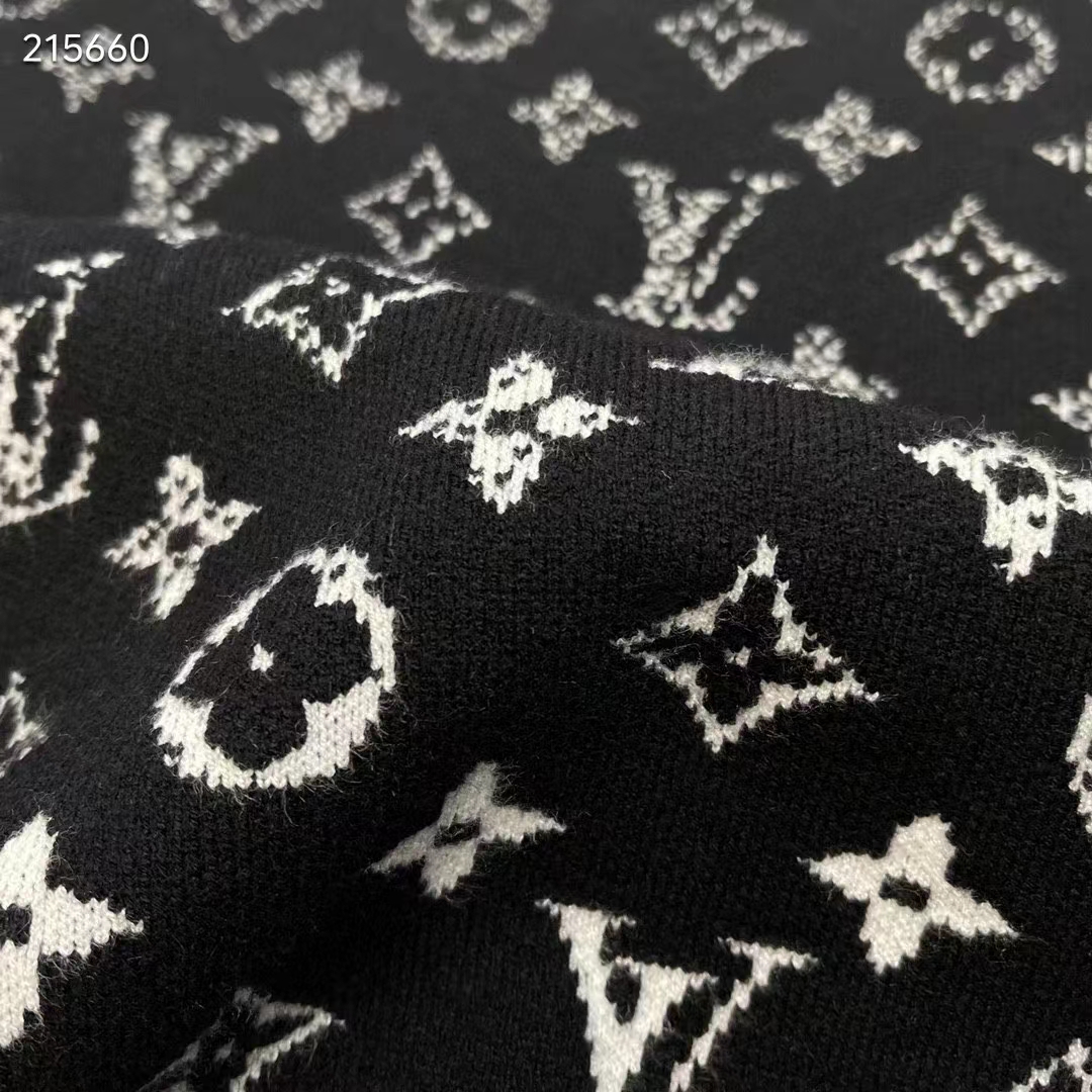 Louis Vuitton Men Lvse Monogram Degrade Crewneck Cotton Black White Slightly Loose Fit