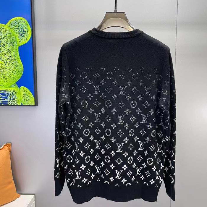Louis Vuitton Men Lvse Monogram Degrade Crewneck Cotton Black White Slightly Loose Fit