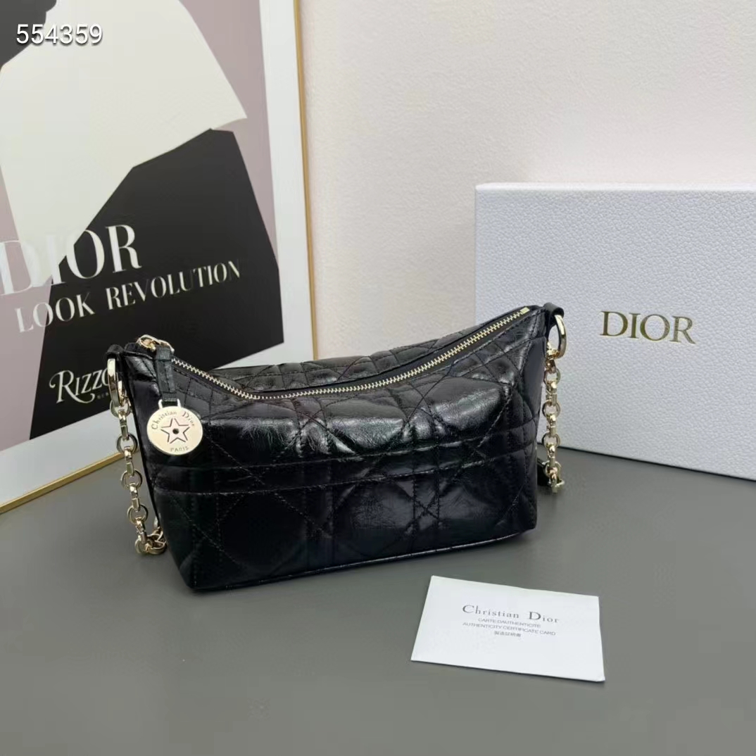 Dior Women CD Diorstar Hobo Bag Chain Black Macrocannage Crinkled Calfskin Reference: S3202UNIO_M900