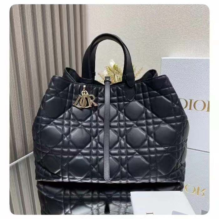 Dior Women CD Large Dior Toujours Bag Black Macrocannage Calfskin Reference M2820OSHJ_M900