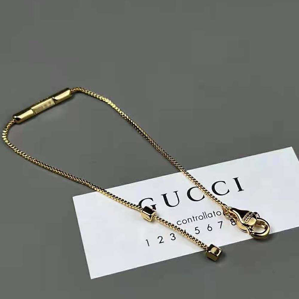 Gucci Women Link to Love Bracelet with ‘Gucci’ Bar in Yellow Gold