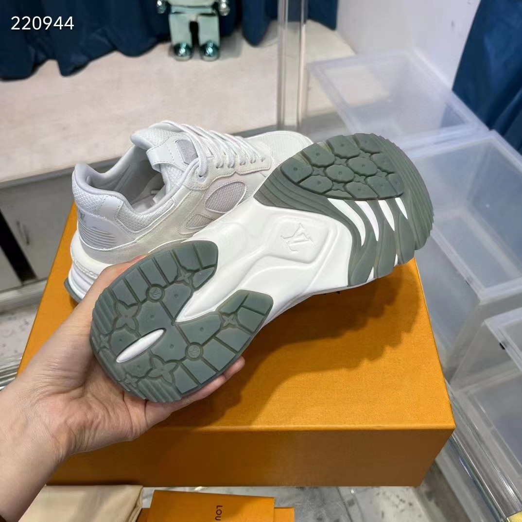 Louis Vuitton LV Unisex Run 55 Sneaker White Mix Materials Lifted Rubber Outsole 1ACGQN