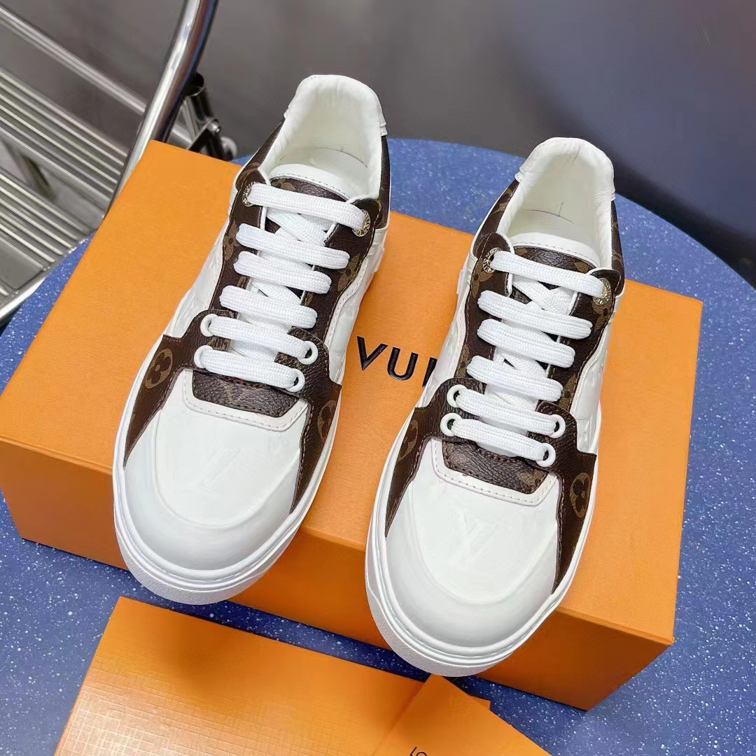 Louis Vuitton Unisex LV Trainer Sneaker White Calf Leather Patent Monogram Canvas