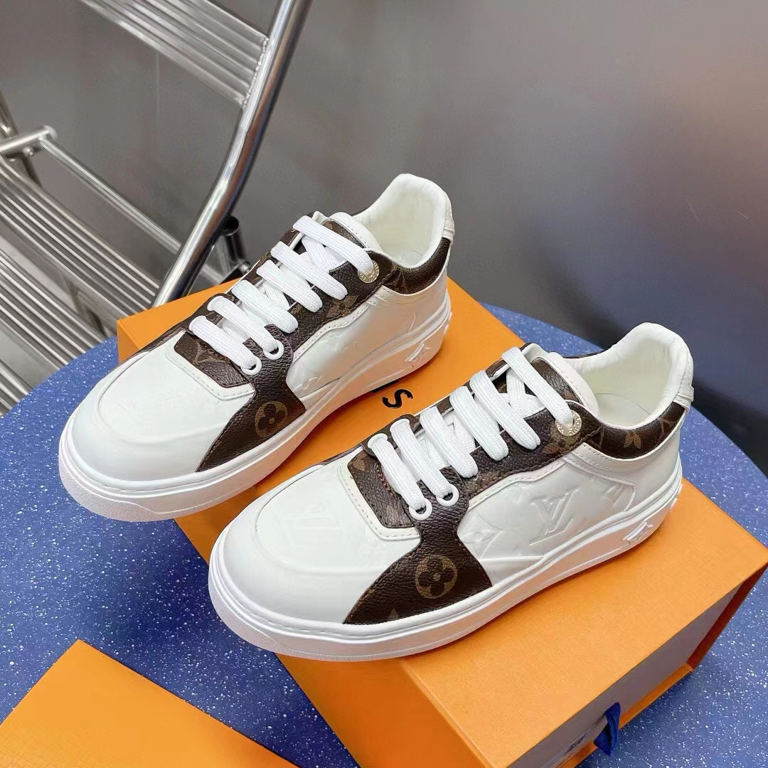 Louis Vuitton Unisex LV Trainer Sneaker White Calf Leather Patent Monogram Canvas