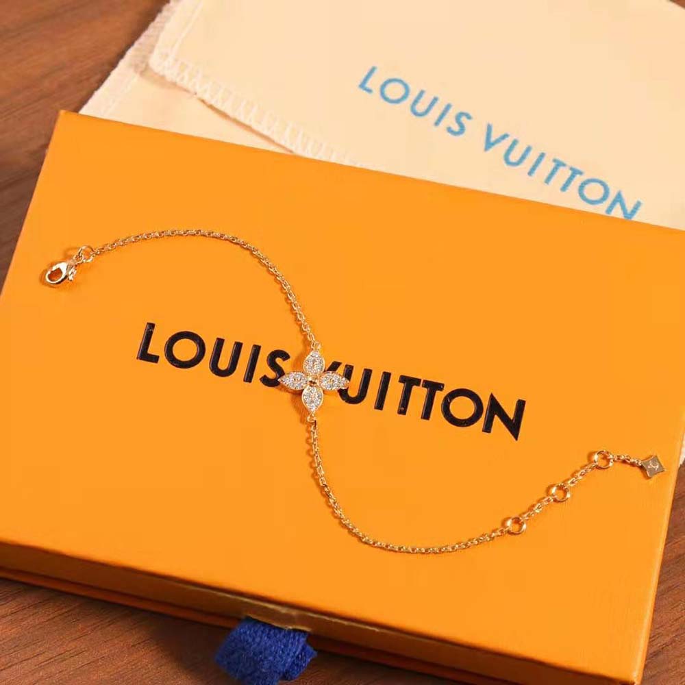 Louis Vuitton Women Idylle Blossom Bracelet Pink Gold and Diamonds
