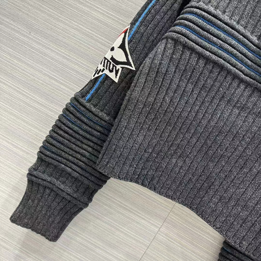 Louis Vuitton Men LV SKI Contrast Accent Cropped Pullover Wool Yack Coal