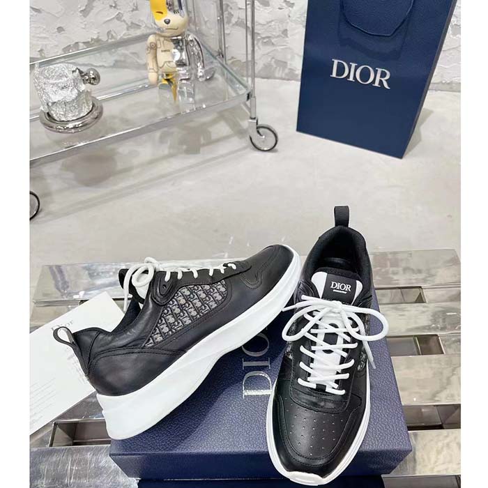 Dior Unisex B25 Runner Sneaker Black Smooth Calfskin Beige Oblique Jacquard Reference: 3SN299ZIR_H965