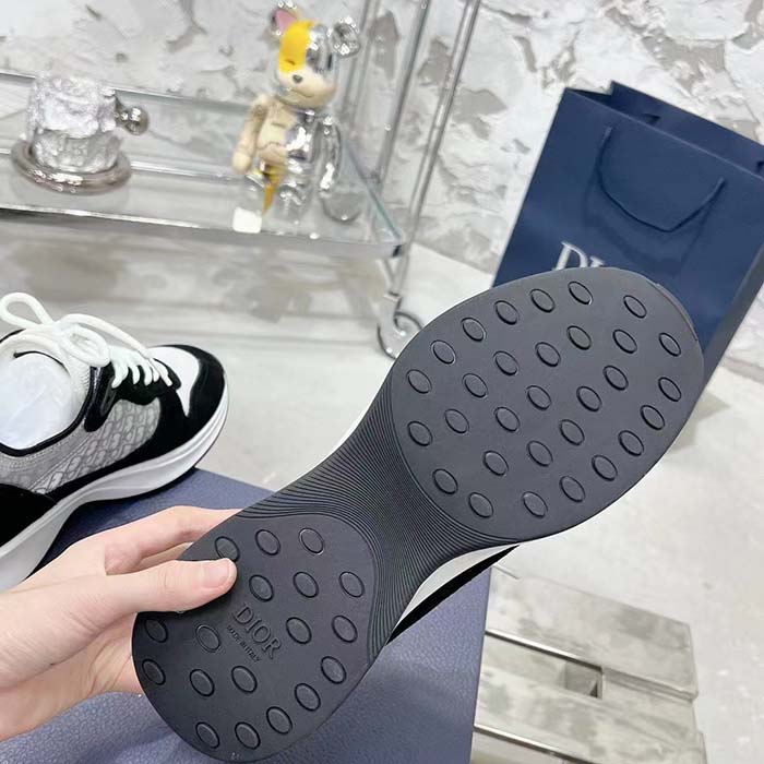 Dior Unisex B25 Runner Sneaker Black Suede White Technical Mesh Black Oblique Canvas Reference: 3SN259YUH_H960