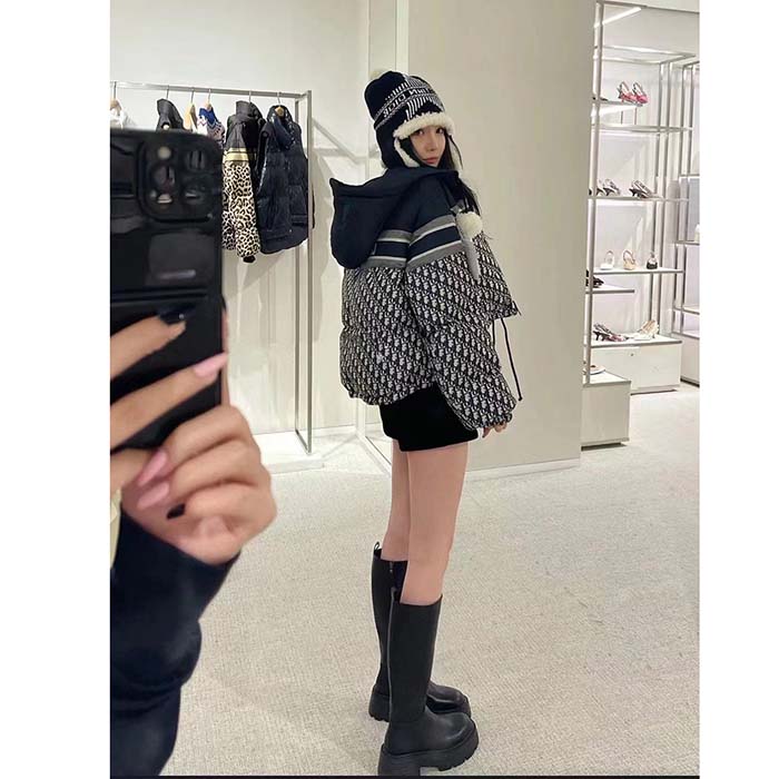 Dior Women CD Reversible Cropped Puffer Jacket Blue Ecru Dior Oblique Quilted Technical Taffeta