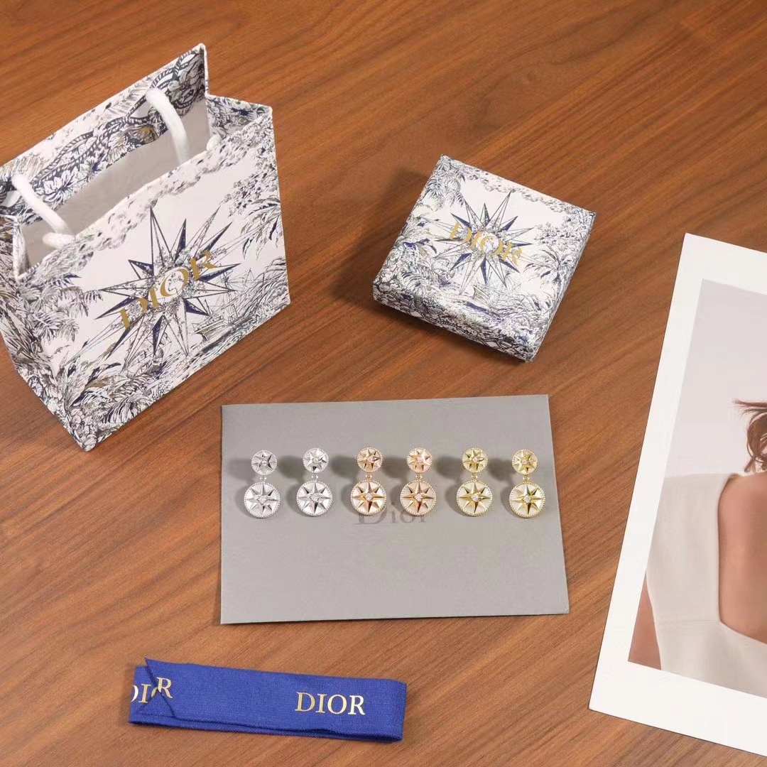Dior Women CD Rose Des Vents Earring Yellow Gold Diamonds Pearl