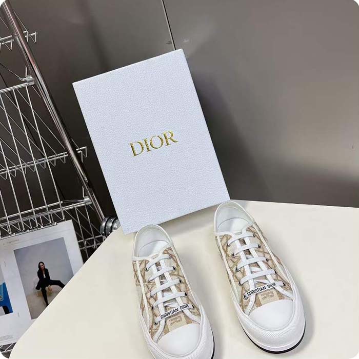 Dior Unisex CD Dior Or Walk’n’Dior Platform Sneaker Cotton Embroidered Macrocannage