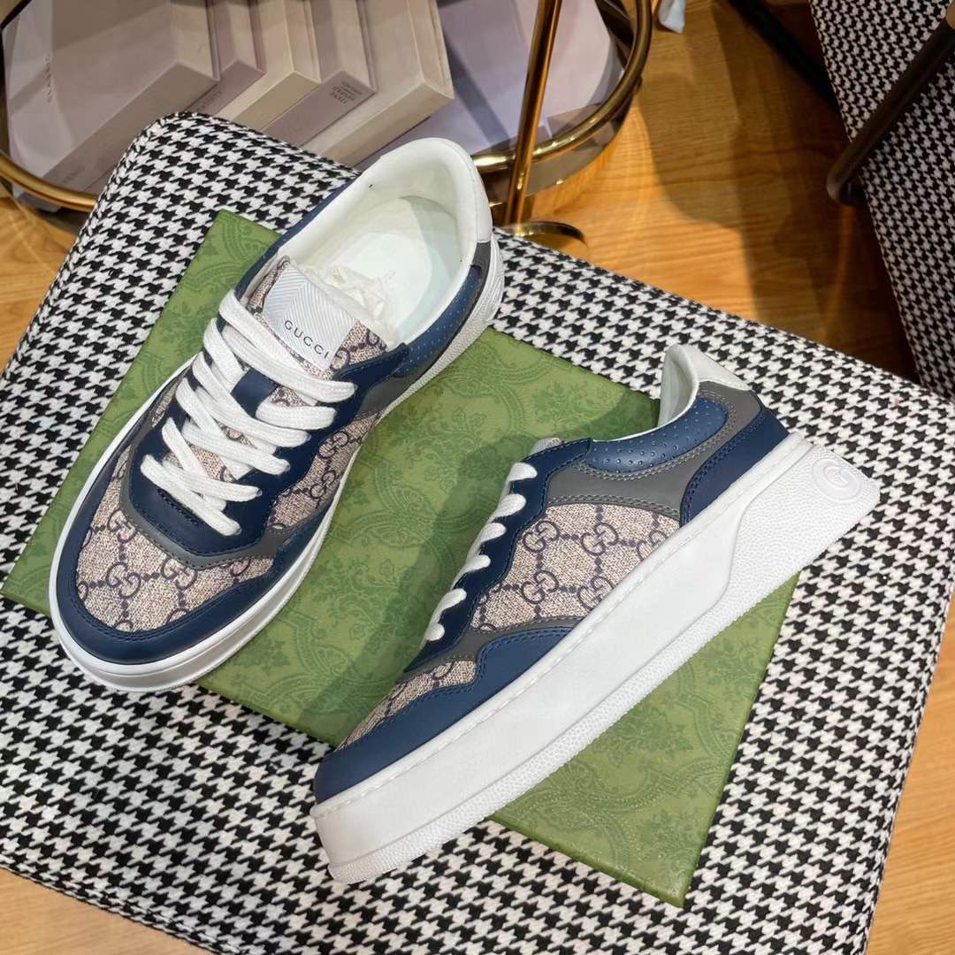 Gucci Unisex GG Sneaker Beige Blue GG Supreme Canvas Mid-Heel
