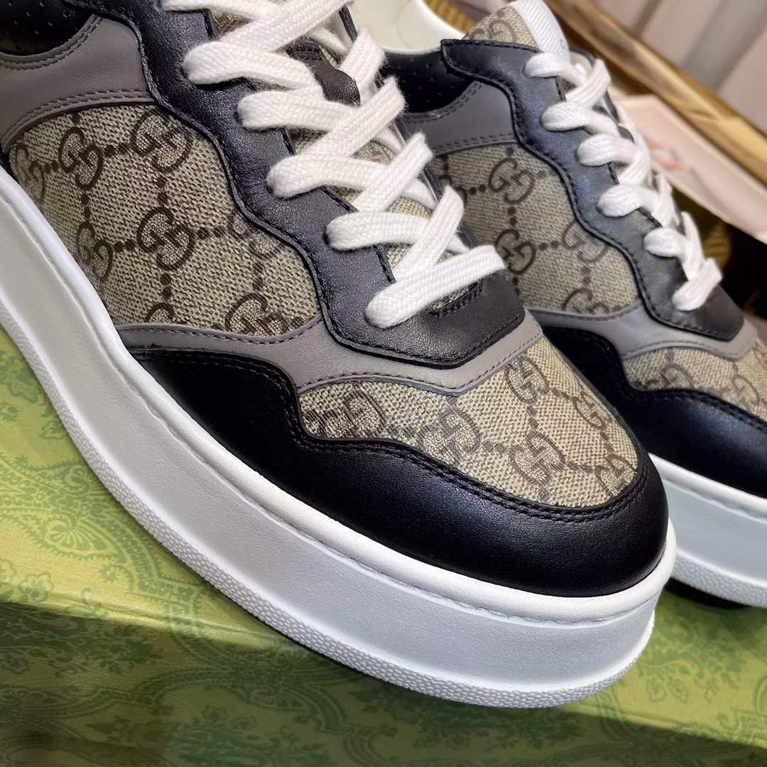Gucci Unisex GG Sneaker Beige Ebony GG Supreme Canvas Mid-Heel
