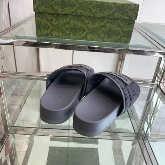 Gucci Unsiex GG Slide Sandal Black Ripstop Recycled Rubber Flat