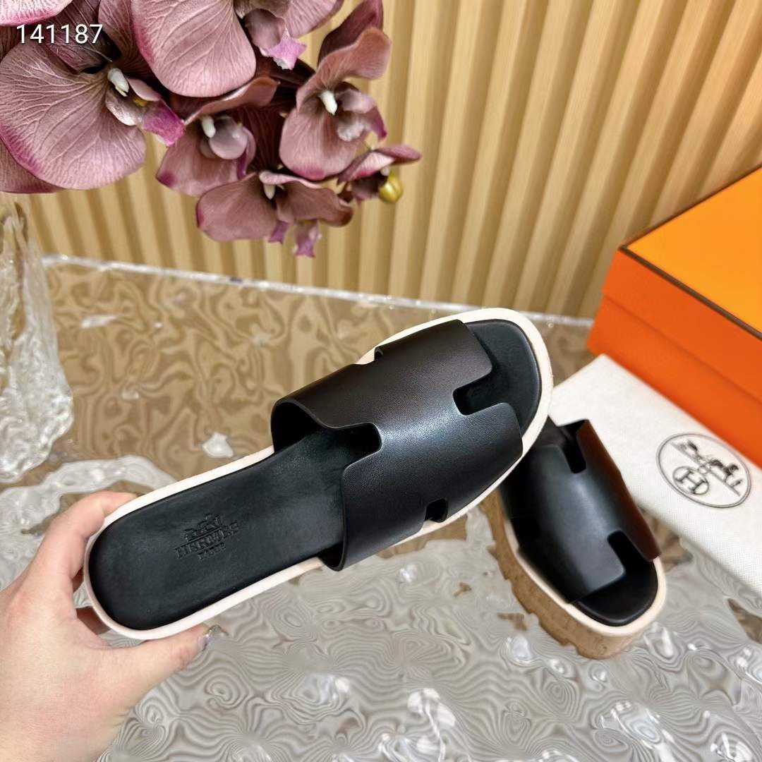 Hermes Women Eze 30 Sandal Natural Calfskin Black Rubber Sole