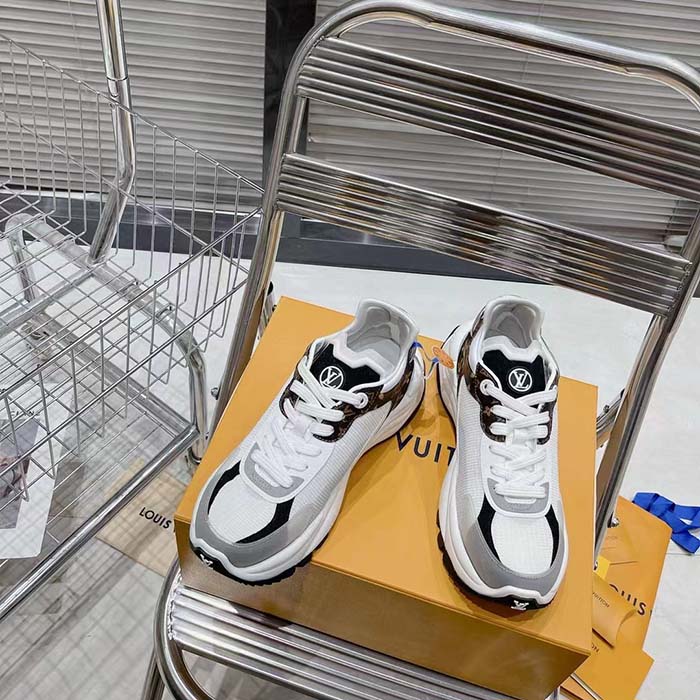 Louis Vuitton LV Unisex Run 55 Sneaker White Mix Materials 1AASDF