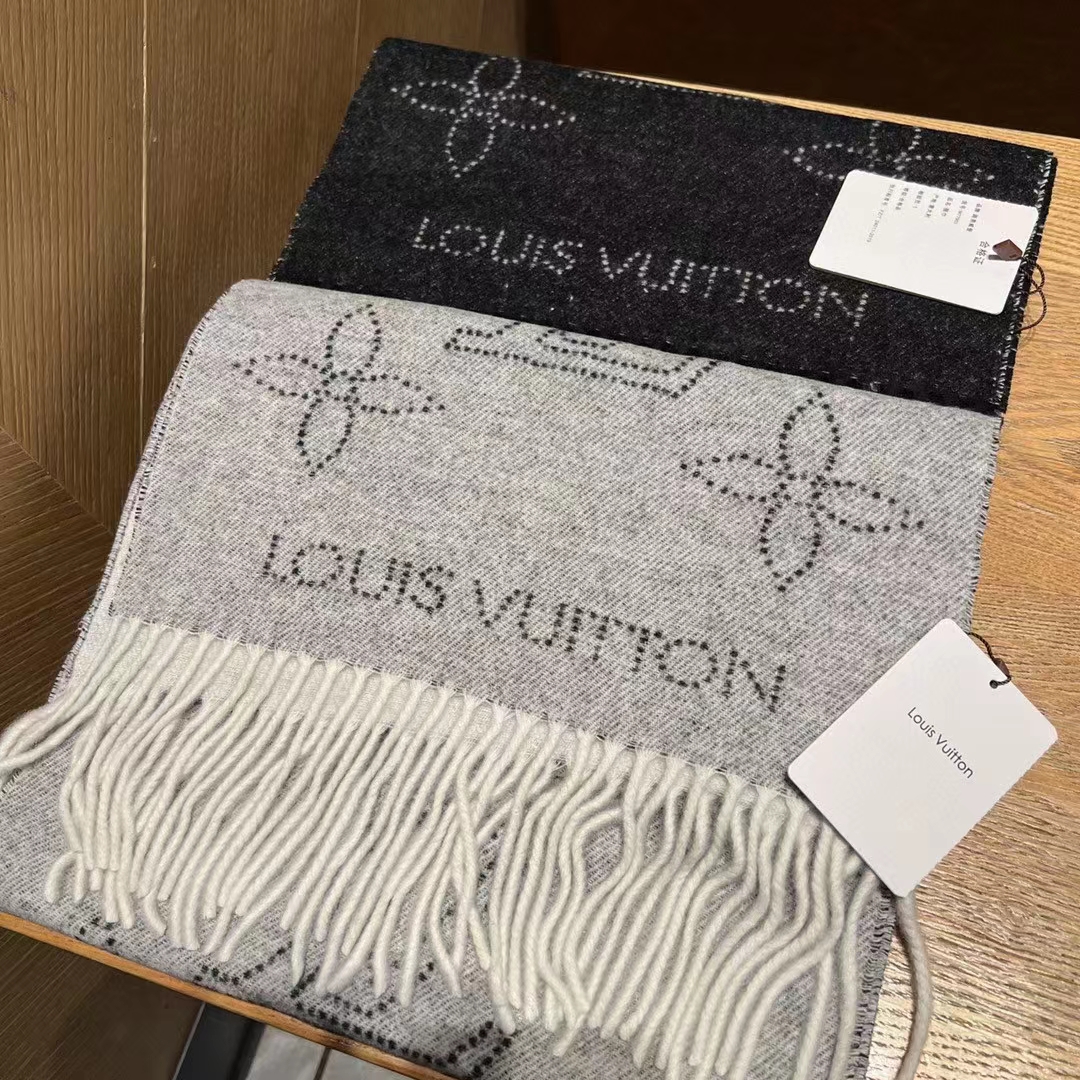 Louis Vuitton Unisex LV Mahina Flight Mode Scarf Cream Cashmere Wool M77903