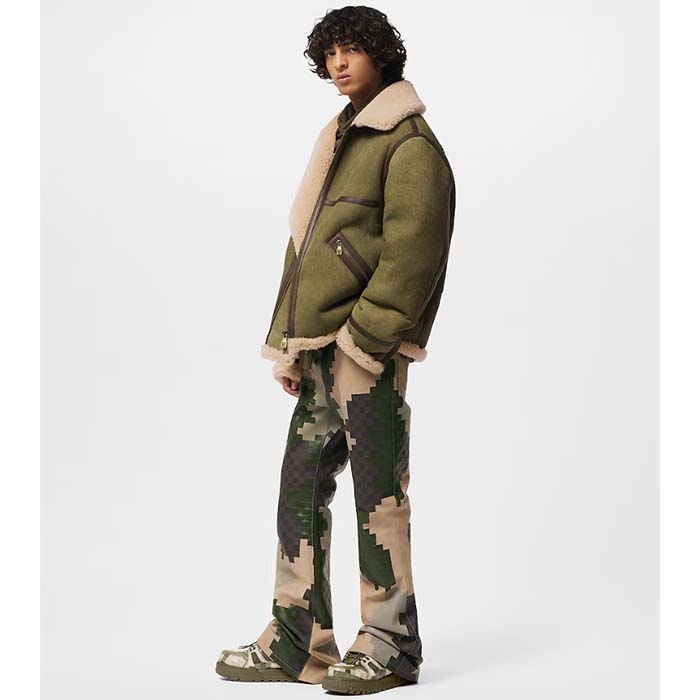 Louis Vuitton Unisex LV Trainer Maxi Sneaker Khaki Green Calf Leather 1ACNCZ