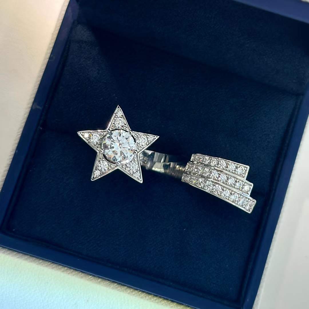 Chanel Women CC Comete 1932 Ring 18K White Gold Diamonds