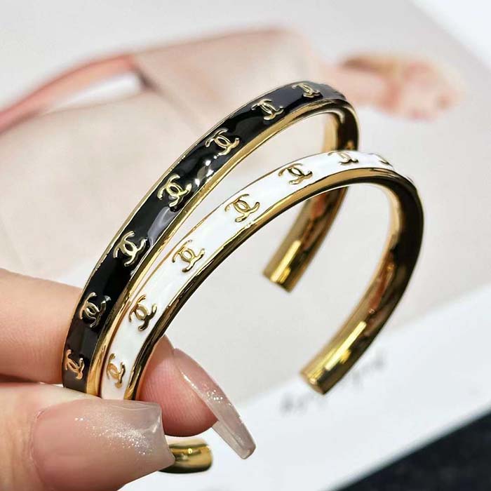 Chanel Women CC Cuff Metal Gold White Ref.  ABC986 B16125 NW384