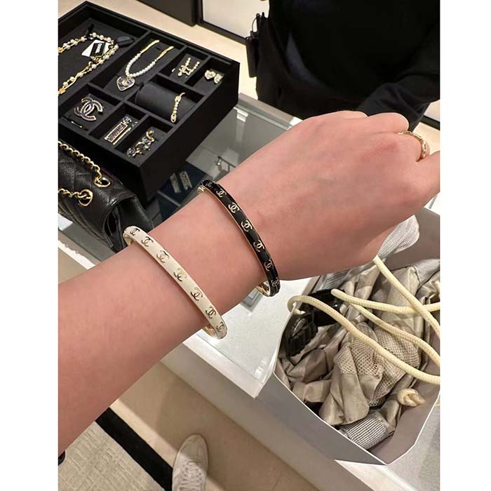 Chanel Women CC Cuff Metal Gold White Ref.  ABC986 B16125 NW384